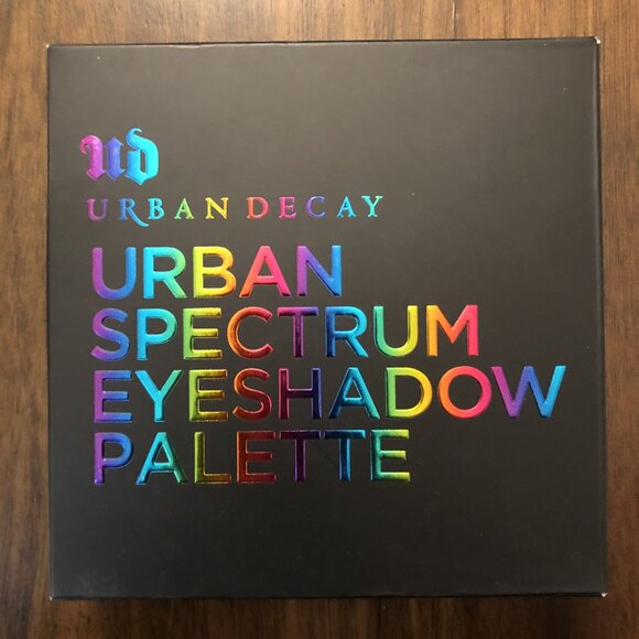 Urban Decay Spectrum Eyeshadow Palette Limited Edition – Discontinued - Picture 1 of 8